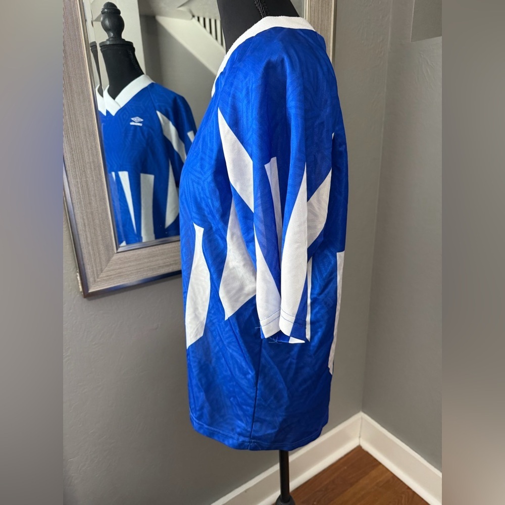 VTG 90s Umbro blue and white striped soccer jersey #13 Small. - Picture 6 of 9